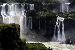 acqua, fiume, verde, cascate, cascata, rapide, rocce, natura, vegetazione